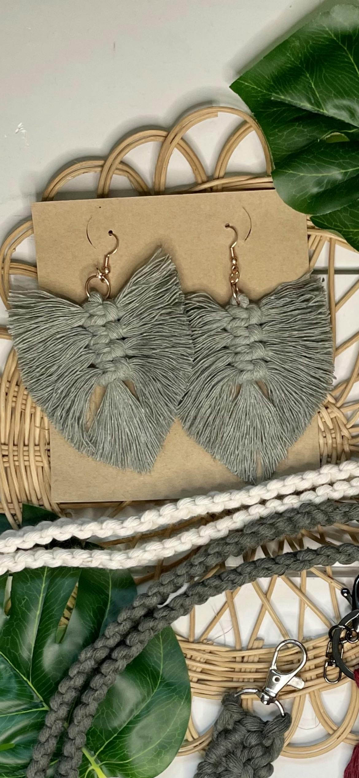 Customized Macrame Feather Leaf Earrings