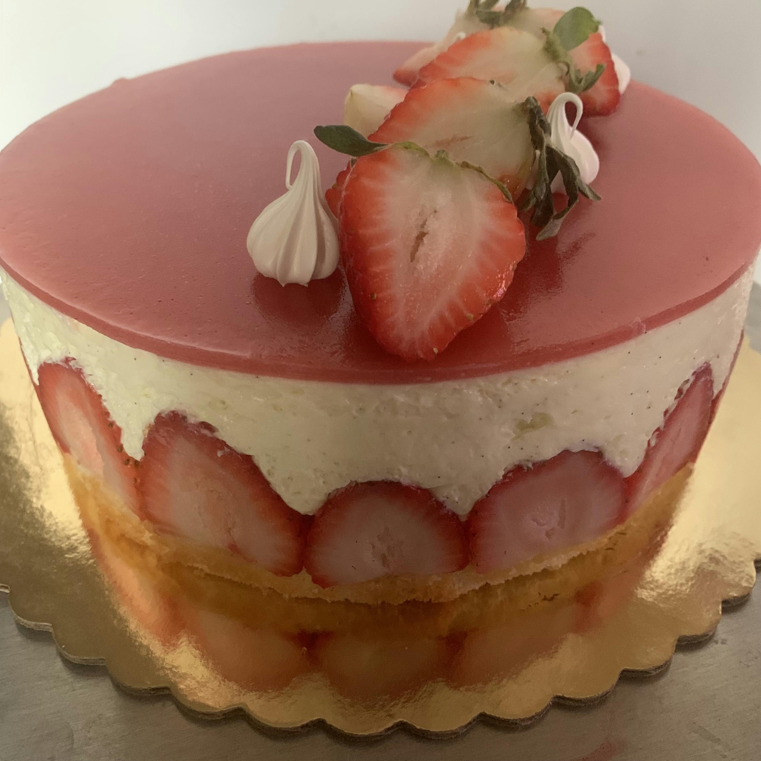 Strawberry Fraisier Cake 