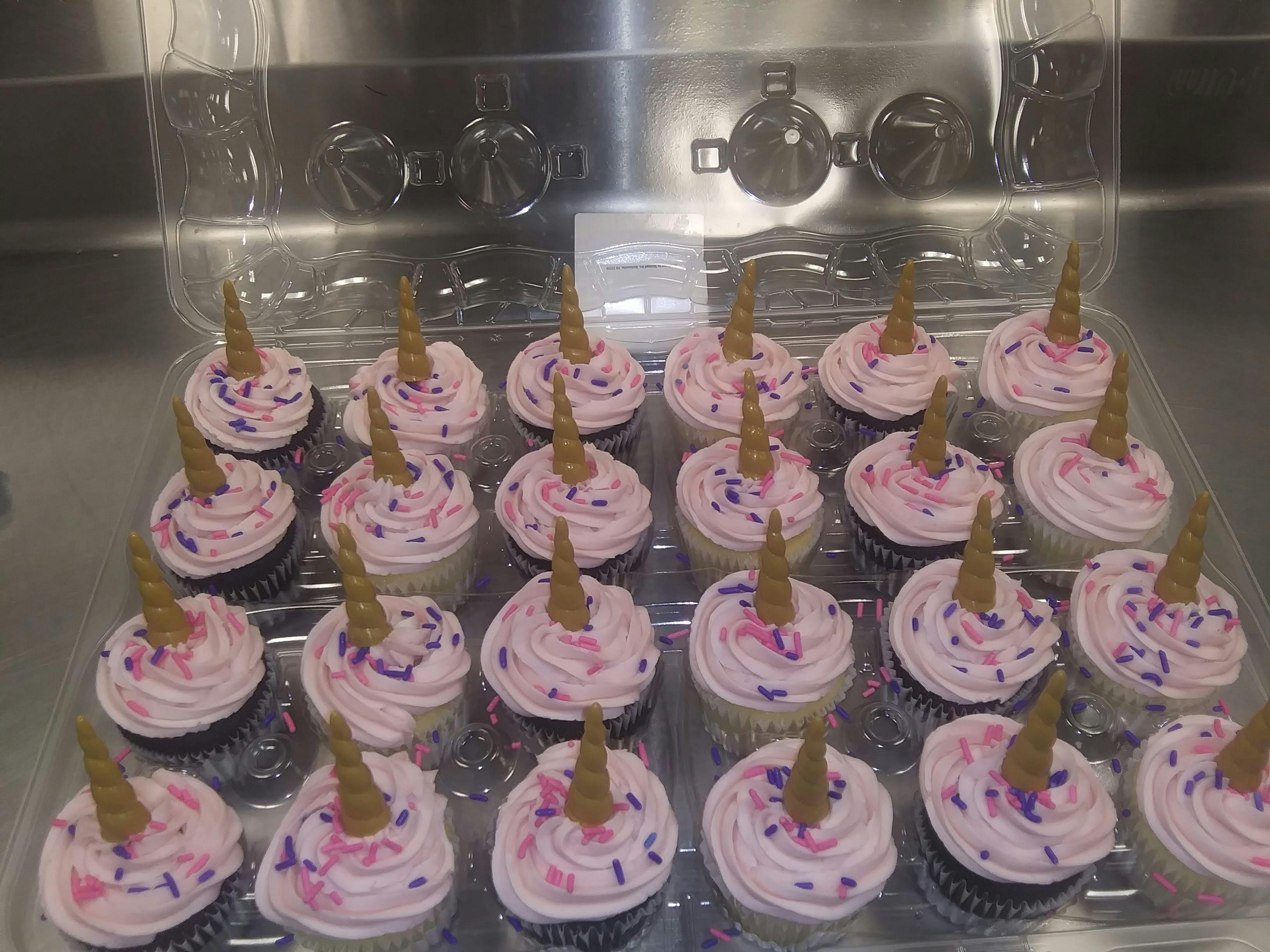 Dozen custom cupcakes