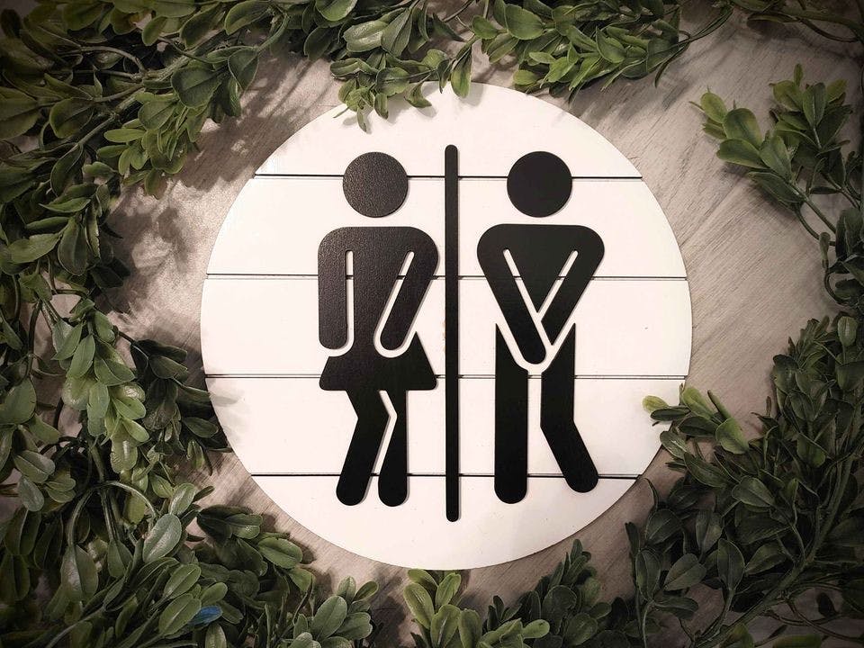 Stick Figure - 6" Round Shiplap Bathroom Sign