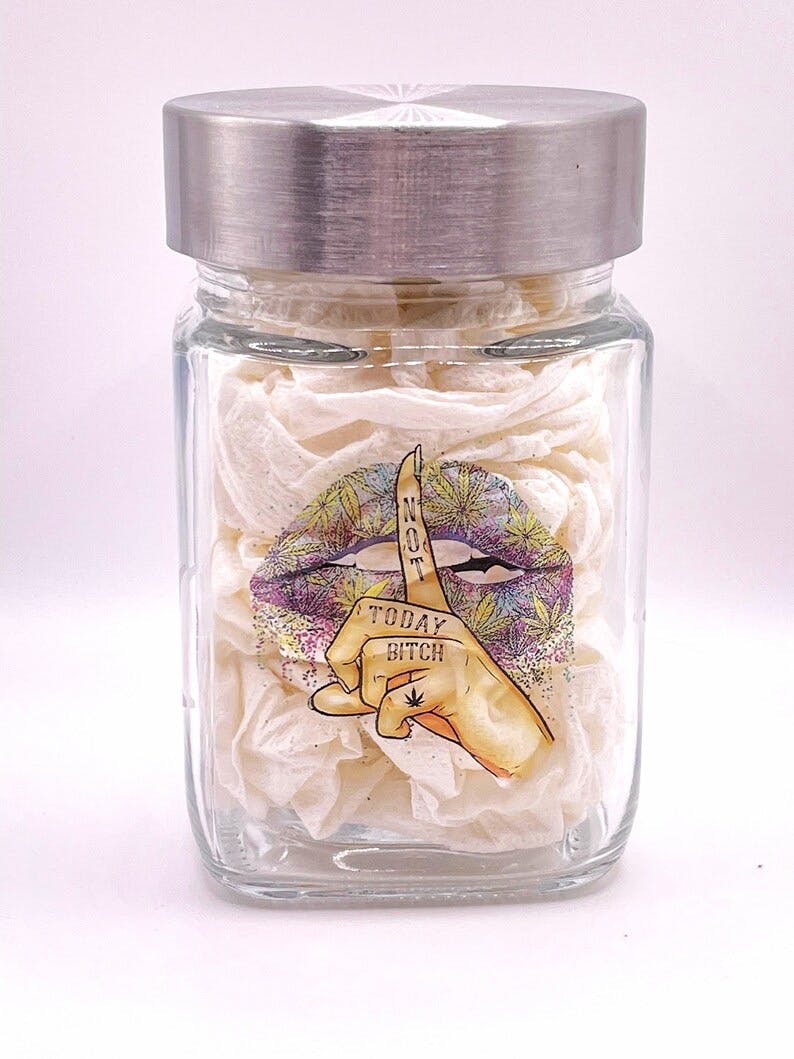 10 oz airtight smell proof glass etched stash jar