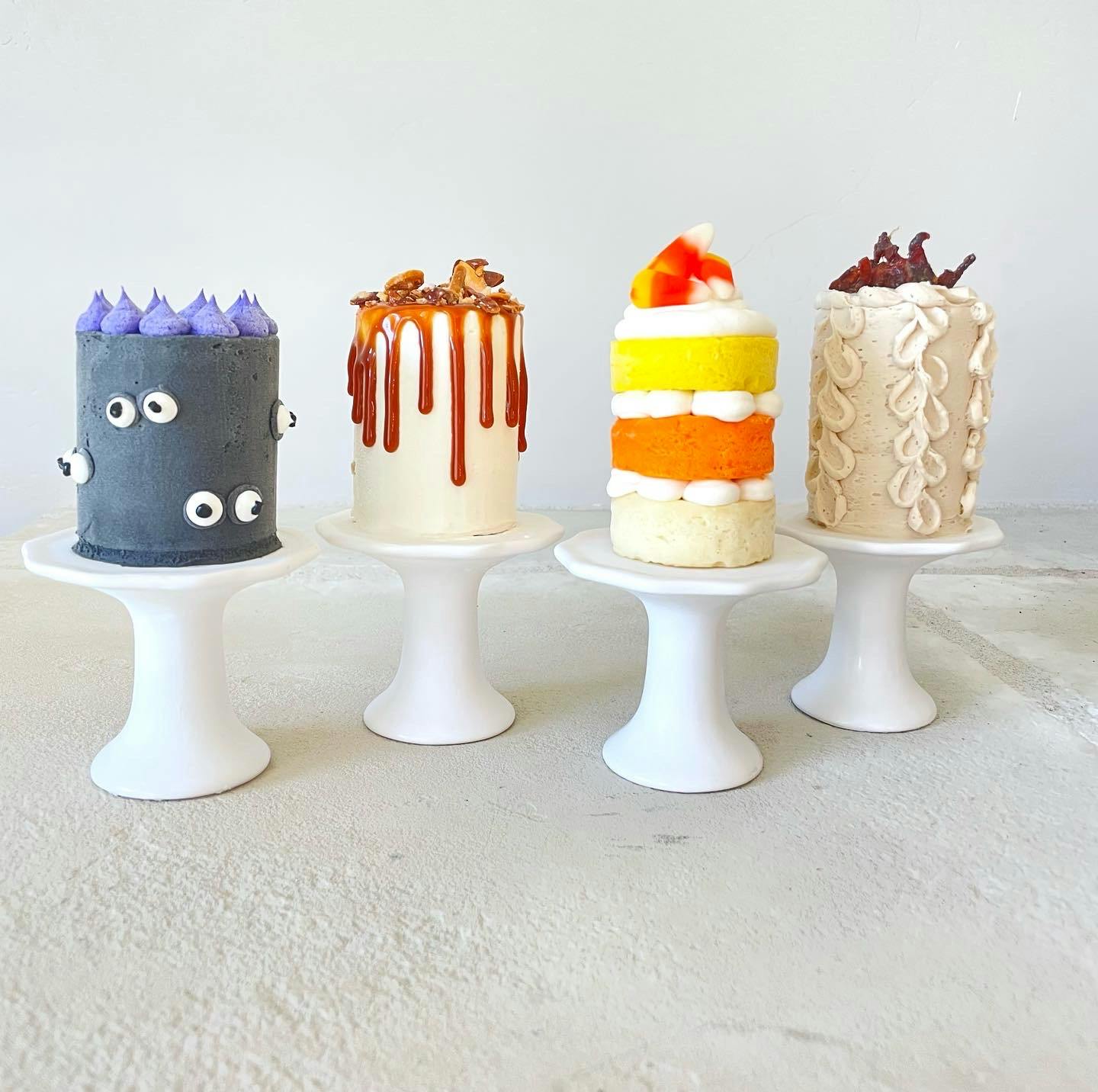 Mini Halloween Cakes
