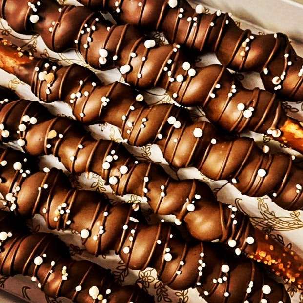 Chocolate Caramel Pretzel Rods
