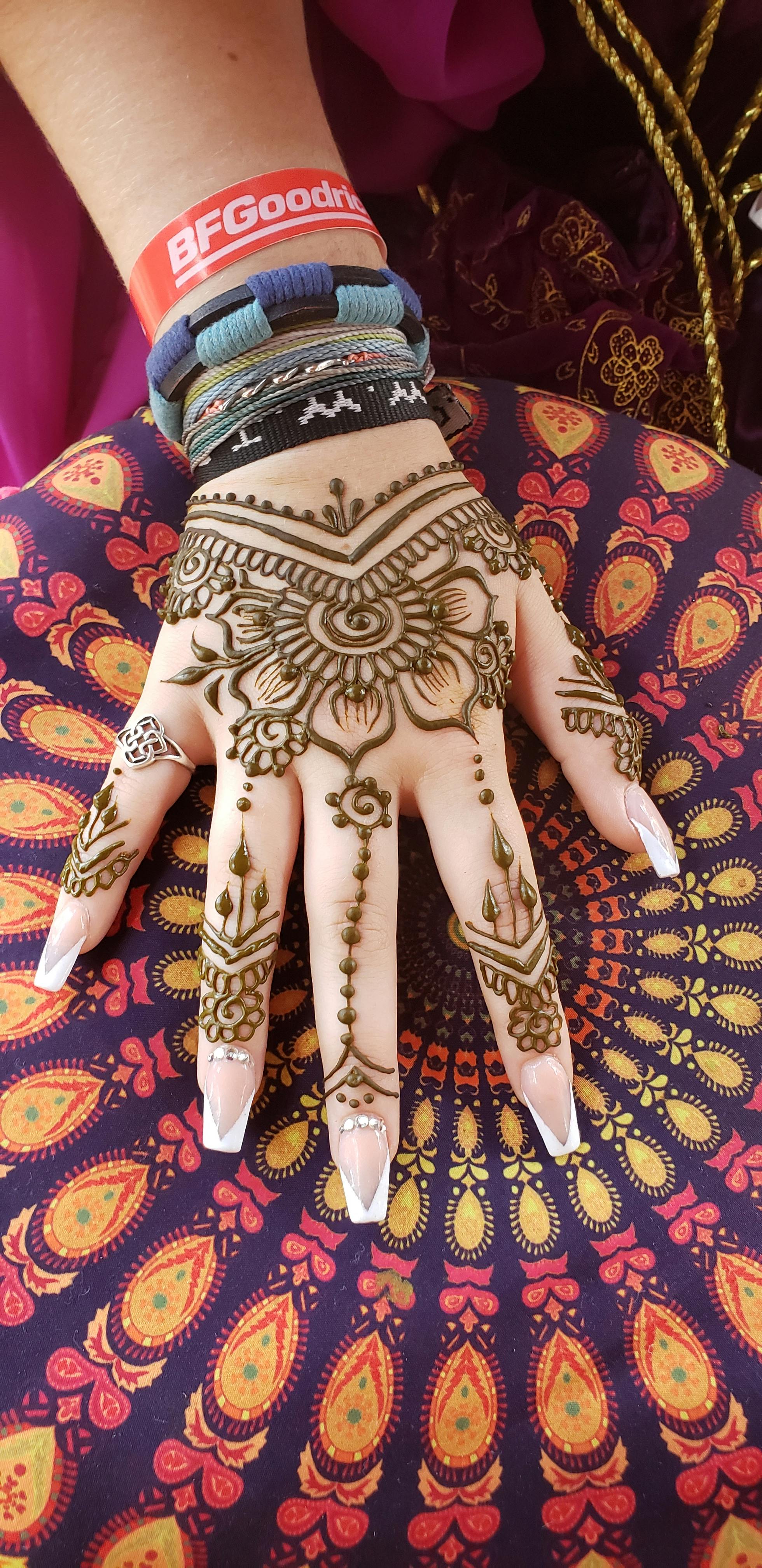 Medium henna