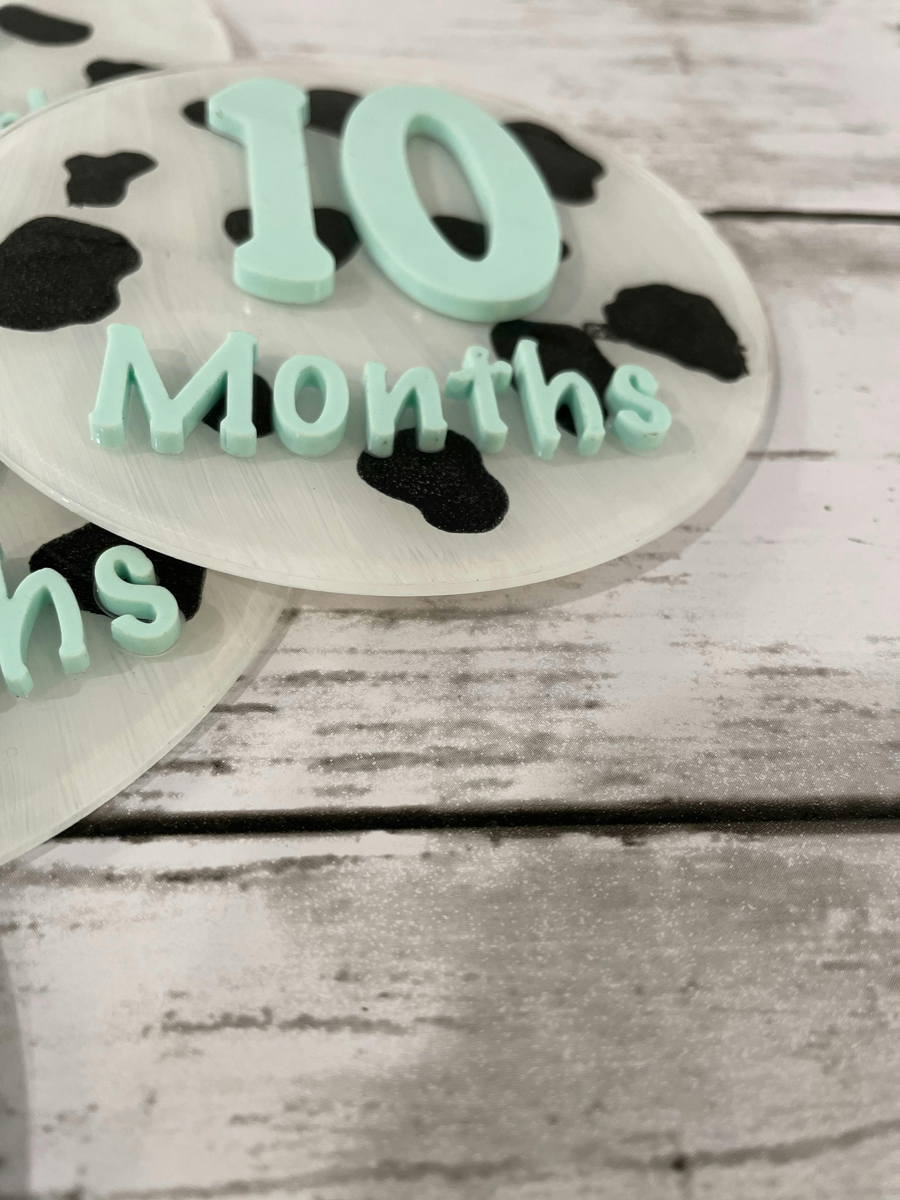 Cow milestone cards, baby photo props 