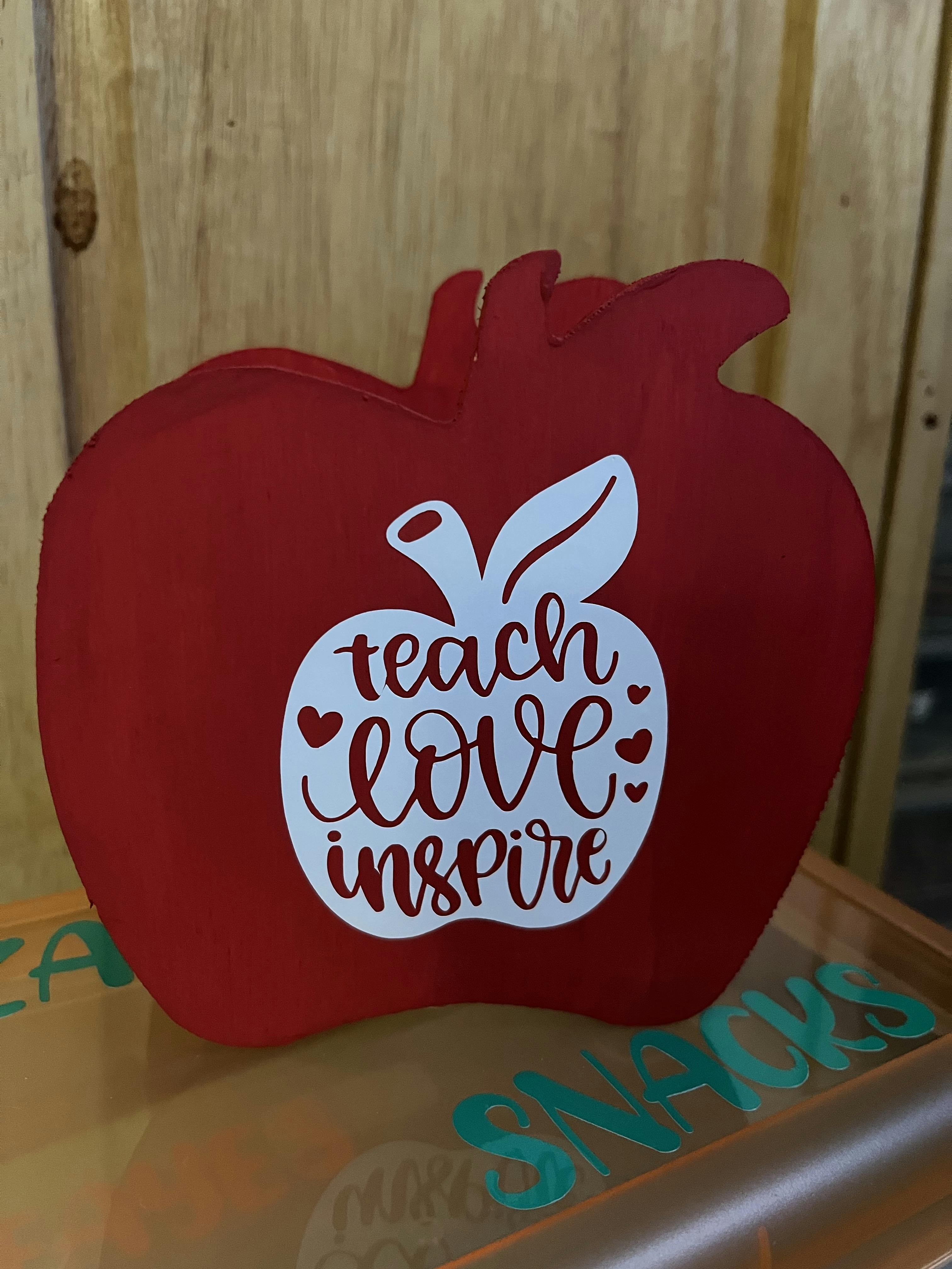 Teacher apple pen holders