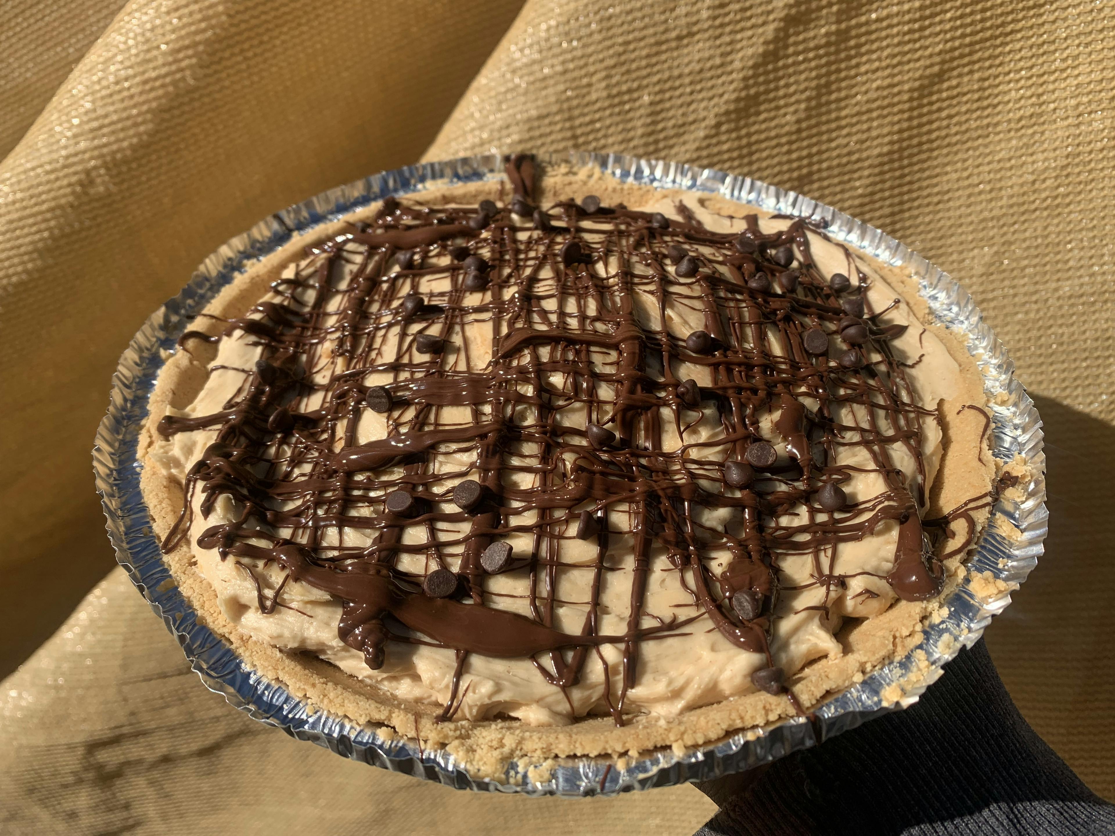 Chocolate peanut butter pie 