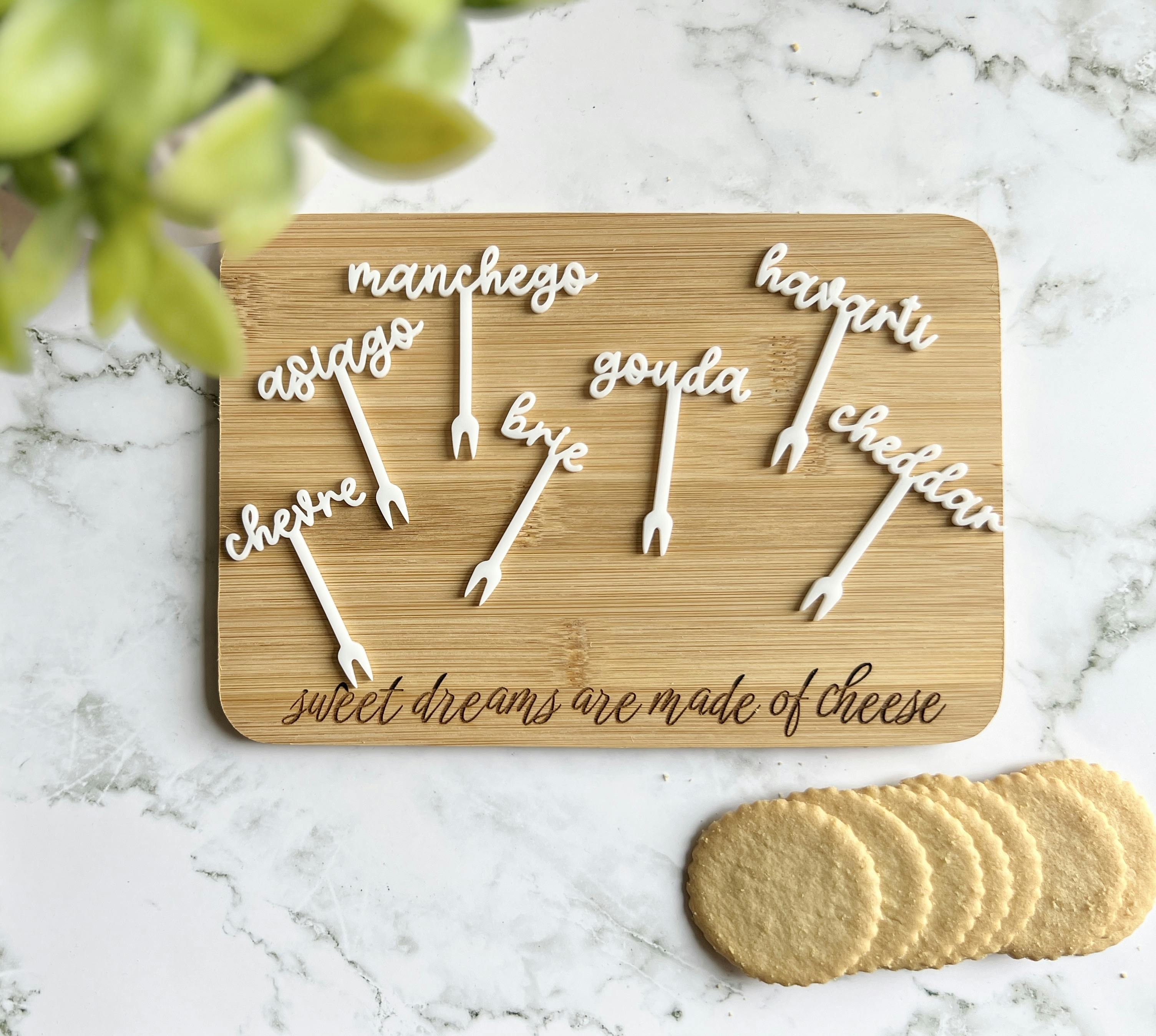 Cheese board with cheese labels  (7tags)