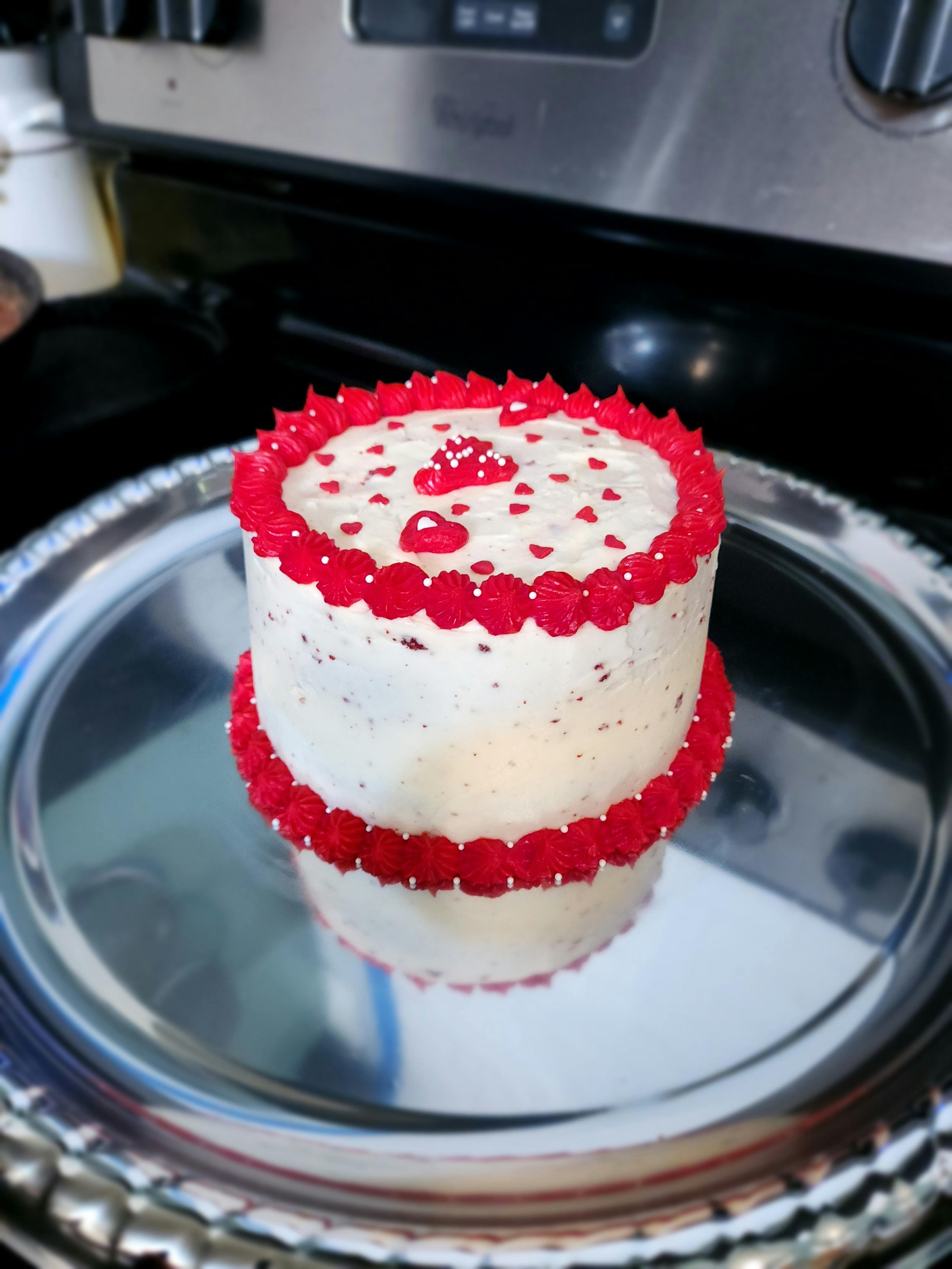 Mini valentines cakes 