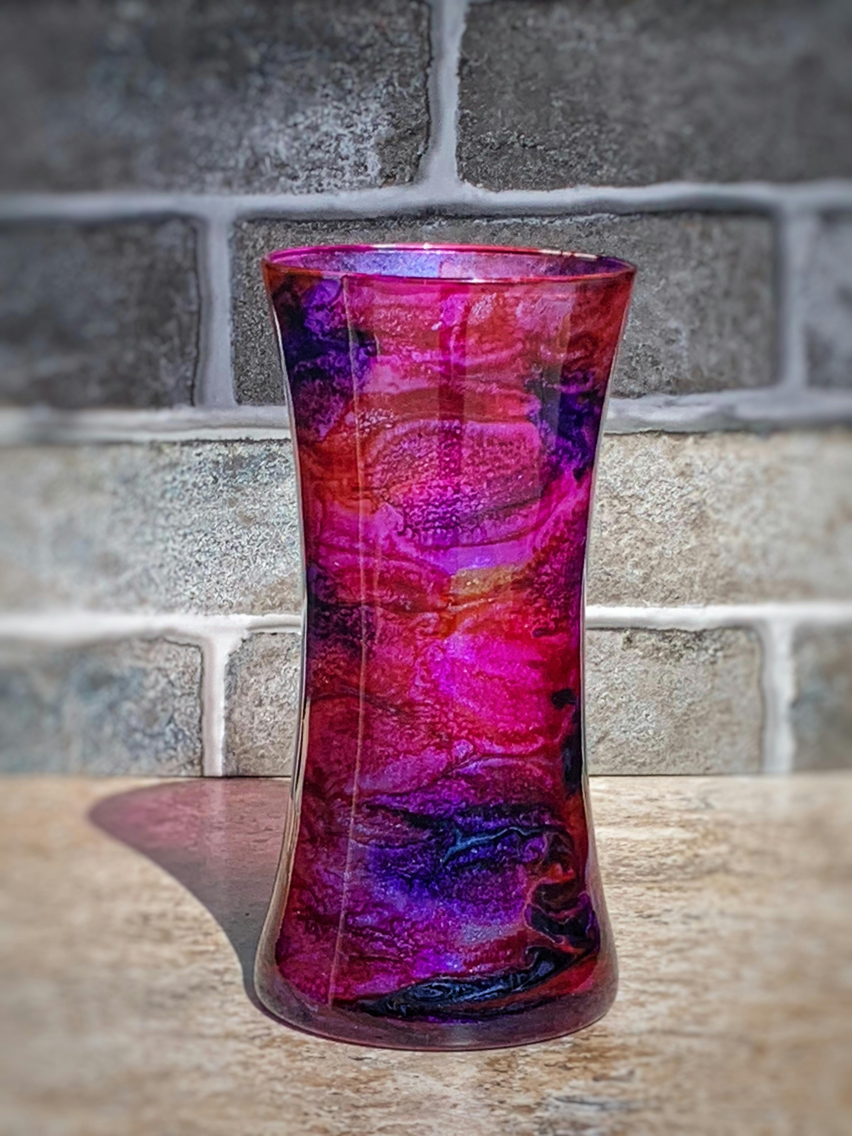 Glass vase finished with epoxy resin