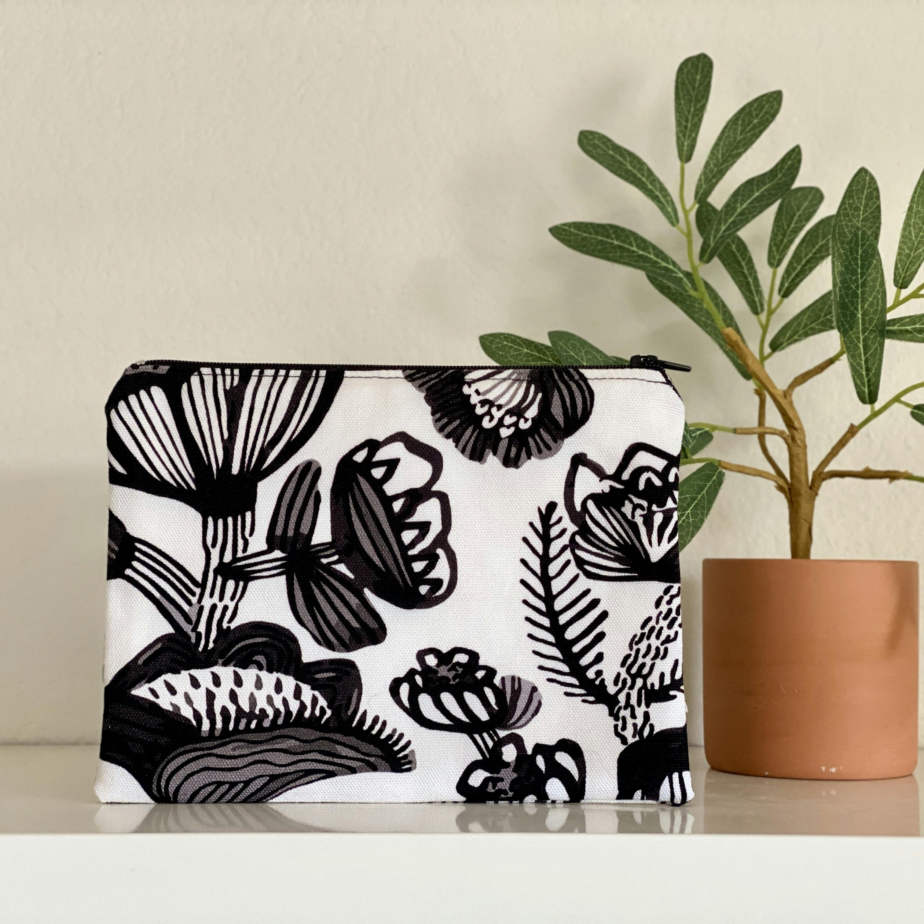 Monochrome Flowers, Black and White Zippered Pouch
