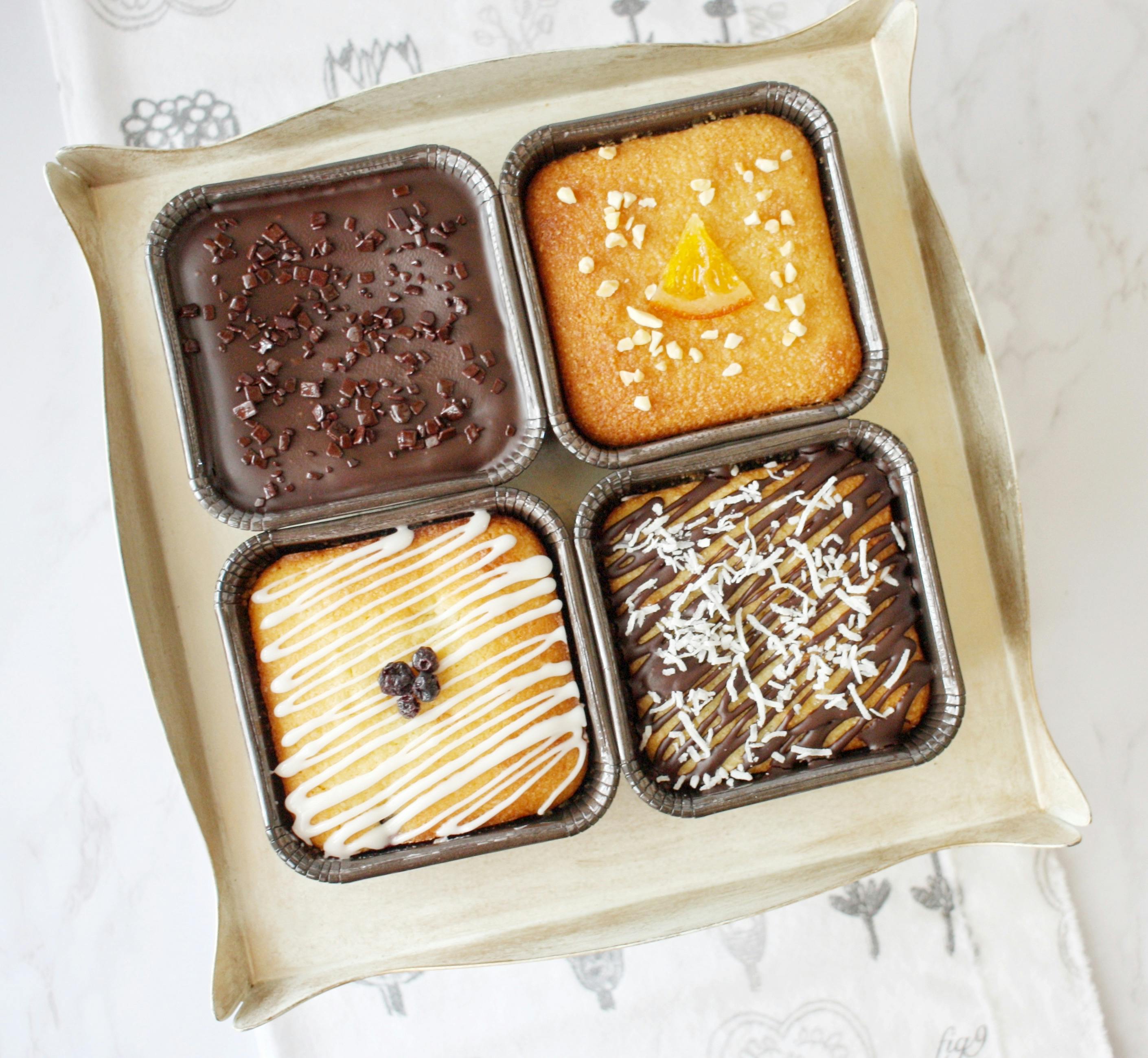 Signature Box of 4 GF personal size cakes